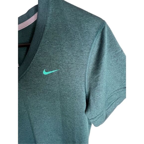 Nike Dri-Fit Athletic Green Short Sleeve V-Neck T-Shirt - Picture 5 of 5